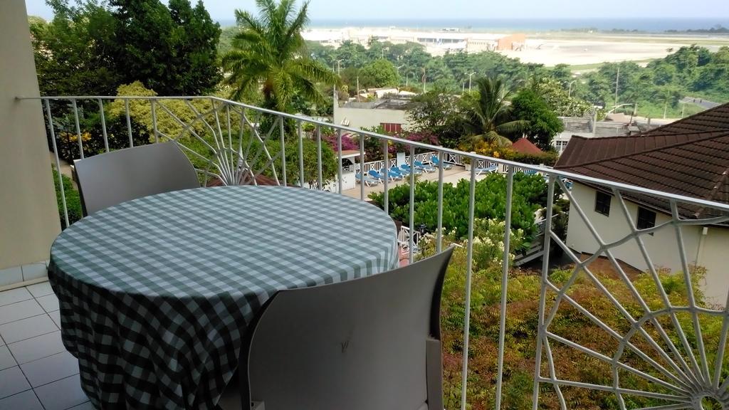 Hotel Relax Resort Montego Bay Exterior foto