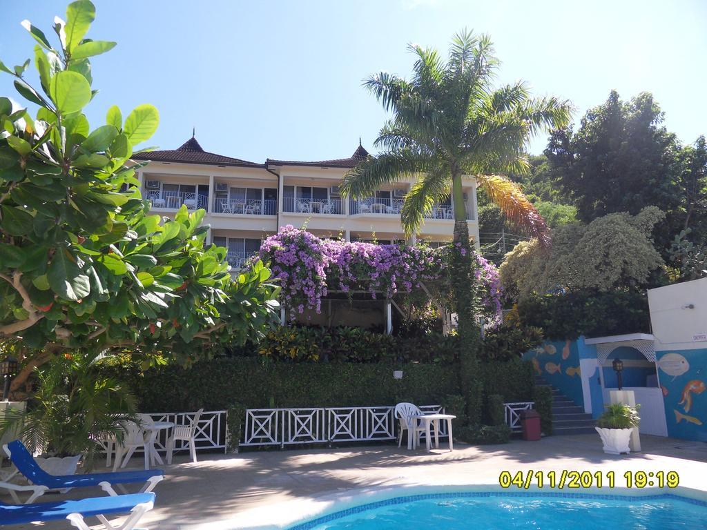 Hotel Relax Resort Montego Bay Exterior foto