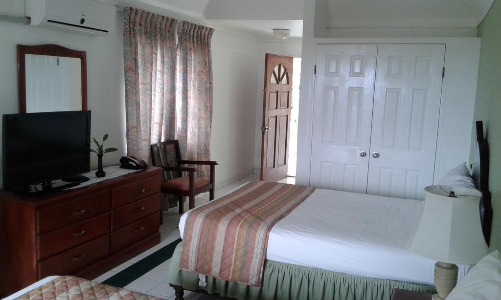 Hotel Relax Resort Montego Bay Exterior foto
