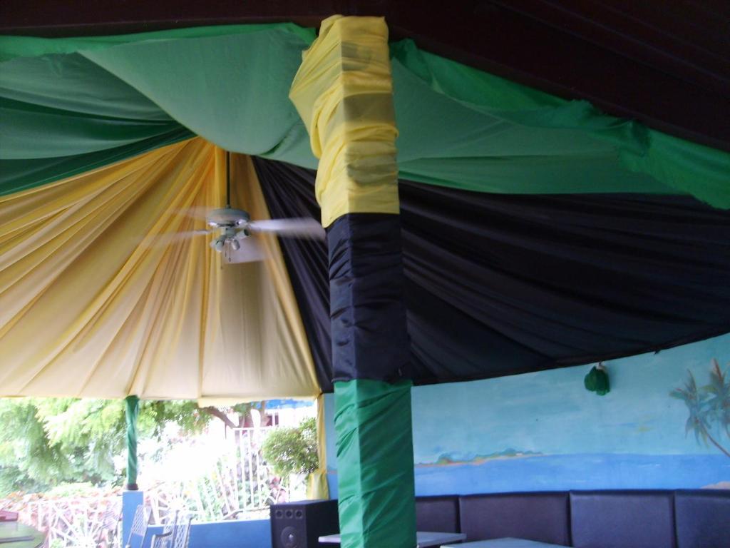 Hotel Relax Resort Montego Bay Exterior foto